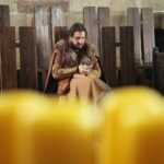 Wąchock. 06.11.2019. Plan zdjęciowy serialu filmowego "Korona Królów" / Wiktor Taszłow / Radio Kielce