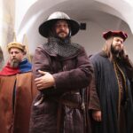 Wąchock. 06.11.2019. Plan zdjęciowy serialu filmowego "Korona Królów" / Wiktor Taszłow / Radio Kielce