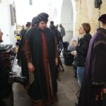 Wąchock. 06.11.2019. Plan zdjęciowy serialu filmowego "Korona Królów" / Wiktor Taszłow / Radio Kielce