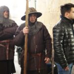 Wąchock. 06.11.2019. Plan zdjęciowy serialu filmowego "Korona Królów" / Wiktor Taszłow / Radio Kielce