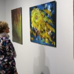 Kielce. 07.11.2019. Wernisaż wystawy malarstwa Marii Maryli Wierzbowskiej "Pejzaże Wewnętrzne" / Wiktor Taszłow / Radio Kielce