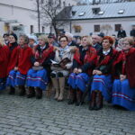 09.11.2019. Kielce. Pieśniobranie na Wzgórzu Zamkowym. Na zdjęciu (w środku): Agata Wojtyszek - wojewoda świętokrzyski / Wiktor Taszłow / Radio Kielce