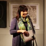 Kielce. 21.11.2019. Finał ogólnopolskiego konkursu plastycznego "Pudełko zwane wyobraźnią – Edward Stachura". Na zdjęciu: Maria Kowalczyk – dyrektor Zespołu Państwowych Szkół Plastycznych im. Józefa Szermentowskiego w Kielcach / Wiktor Taszłow / Radio Kielce