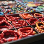 23.11.2019. Kielce. 65. Ogólnopolska Giełda Minerałów, Skamieniałości i Wyrobów Jubilerskich / Wiktor Taszłow / Radio Kielce