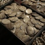 23.11.2019. Kielce. 65. Ogólnopolska Giełda Minerałów, Skamieniałości i Wyrobów Jubilerskich / Wiktor Taszłow / Radio Kielce