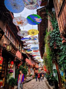 Muzyczne podróże. Chiny Południowe. Lijiang - jezioro Lugu / Mirosław Lubarski