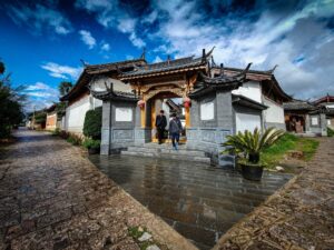 Muzyczne podróże. Chiny Południowe. Lijiang - jezioro Lugu / Mirosław Lubarski