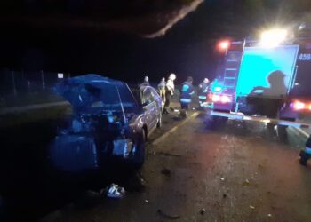 06.11.2019 Szwarszowice. Dachowanie samochodu / Ratownictwo Powiatu Ostrowieckiego / Facebook