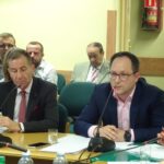 15.11.2019 Ostrowiec Świętokrzyski. Sesja Rady Miasta. Na zdjęciu zastępcy prezydenta Ostrowca Świętokrzyskiego (od lewej) Piotr Dasios, Dominik Smoliński / Emilia Sitarska / Radio Kielce