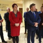 24.12.2019 Starachowice. Opłatek PiS. Na zdjęciu: poseł Krzysztof Lipiec, radna Magdalena Zieleń, dyrektor WORD Zbigniew Duda, Krzysztof Ołownia / Anna Głąb / Radio Kielce