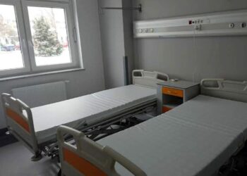 Starachowice. Otwarcie oddziału chorób zakaźnych w miejscowym szpitalu po remoncie / Iwona Murawska / Radio Kielce