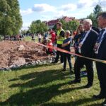 14.09.2019 Kielce. Zawody European Rover Challenge. Na zdjęciu od lewej: Krzysztof Lipiec - poseł PiS, Andrzej Pruś - przewodniczący Sejmiku Województwa Świętokrzyskiego / Dorota Klusek / Radio Kielce