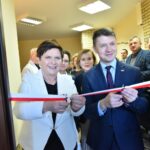 21.12.2019 Włoszczowa. Bartłomiej Dorywalski i Beata Szydło otwierają biuro poselskie / Magdalena Galas-Klusek / Radio Kielce