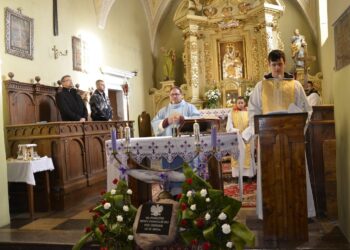 09.12.2019. Msza św. w intencji powstańców. Na zdjęciu: ks. Marek Bębenek, proboszcz parafii Św. Marcina i św. Jakuba Ap. / Ewa Pociejowska-Gawęda / Radio Kielce