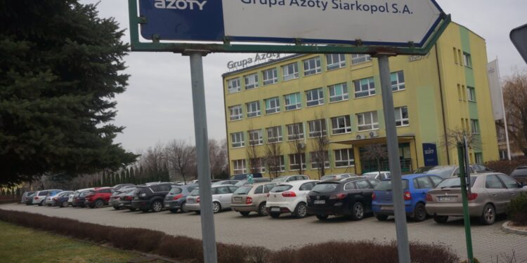 02.12.2019 Grzybów. Siedziba Grupa Azoty KiZChS „Siarkopol” S.A. / Michał Kita / Radio Kielce