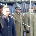 14.12.2019 Włoszczowa. Przysięga 10. Świętokrzyskiej Brygady Obrony Terytorialnej. Przemawia Grzegorz Dziubek - burmistrz Włoszczowy / Ewa Pociejowska-Gawęda / Radio Kielce