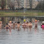 15.12.2019. Jędrzejów. Kąpiel morsów / Ewa Pociejowska-Gawęda / Radio Kielce