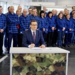 27.11.2019. Skarżysko-Kamienna. Podpisanie umowy dotyczącej dokapitalizowania MESKO. Na zdjęciu: premier Mateusz Morawiecki / Piotr Kwaśniewski / Radio Kielce