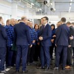 27.11.2019. Skarżysko-Kamienna. Podpisanie umowy dotyczącej dokapitalizowania MESKO / Piotr Kwaśniewski / Radio Kielce