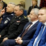 11.12.2019. Kielce. Podsumowanie projektu pod nazwą „Akademia Bezpieczeństwa III - edukacja dla bezpieczeństwa placówek oświatowych i kobiet w woj. świętokrzyskim”. Na zdjęciu (od lewej): Krzysztof Czekaj - dyrektor Aresztu Śledczego w Kielcach, Artur Bielecki - pierwszy zastępca Komendanta Wojewódzkiego Policji w Kielcach, Robert Sabat - zastępca Świętokrzyskiego Komendanta Wojewódzkiego Państwowej Straży Pożarnej, Kazimierz Mądzik - świętokrzyski kurator oświaty i Michał Warszawski - dyrektor Wydziału Bezpieczeństwa i Zarządzania Kryzysowego w Świętokrzyskim Urzędzie Wojewódzkim w Kielcach / Piotr Kwaśniewski / Radio Kielce