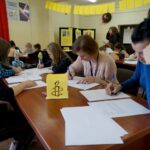 11.12.2019. Kielce. Uczniowie z Kielc piszą listy w ramach akcji Amnesty International / Piotr Kwaśniewski / Radio Kielce