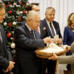 16.12.2019. Kielce. Wigilia u wojewody świętokrzyskiego. Na zdjęciu (od lewej): Zbigniew Koniusz - wojewoda świętokrzyski, Krzysztof Lipiec - lider świętokrzyskiego PiS, Dominik Tarczyński - poseł PiS i Jarosław Rusiecki - senator PiS / Piotr Kwaśniewski / Radio Kielce