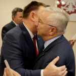 16.12.2019. Kielce. Wigilia u wojewody świętokrzyskiego. Na zdjęciu (od lewej): Marek Kwitek - poseł PiS i Krzysztof Lipiec - lider świętokrzyskiego PiS / Piotr Kwaśniewski / Radio Kielce