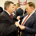 16.12.2019. Kielce. Wigilia u wojewody świętokrzyskiego. Na zdjęciu (od lewej): Andrzej Kryj - poseł PiS i Marek Kwitek - poseł PiS / Piotr Kwaśniewski / Radio Kielce