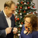 16.12.2019. Kielce. Wigilia u wojewody świętokrzyskiego. Na zdjęciu (od lewej): Janusz Knap - prezes Radia Kielce i Agata Wojtyszek - poseł PiS / Piotr Kwaśniewski / Radio Kielce