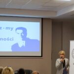 02.12.2019. Kielce. Wystawa „Otwórzmy drzwi do wolności. Janusz Kurtyka 1960 -2010” połączona z pokazem filmu dokumentalnego „Trwajcie” / Michał Kita / Radio Kielce