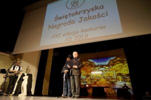 19.12.2019. Kielce. Gala XXI Świętokrzyskiej Nagrody Jakości. Na zdjęciu (od lewej): Andrzej Pruś - przewodniczący sejmiku województwa świętokrzyskiego i Andrzej Bętkowski - marszałek województwa świętokrzyskiego / Piotr Kwaśniewski / Radio Kielce