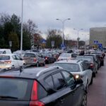 27.12.2019. Kielce. Olbrzymie korki przy galerii handlowej Korona / Piotr Kwaśniewski / Radio Kielce