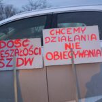 09.12.2019. Brzeziny. Mieszkańcy zablokowali drogę wojewódzką 763 / Wiktor Dziarmaga / Radio Kielce