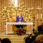 30.12.2019. Kielce. Pogrzeb Bogumiła Bujaka. Na zdjęciu (w środku): biskup Marian Florczyk / Piotr Kwaśniewski / Radio Kielce