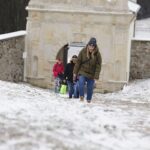 29.12.2019 Turyści na Świętym Krzyżu / Jarosław Kubalski / Radio Kielce