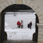 29.12.2019 Turyści na Świętym Krzyżu / Jarosław Kubalski / Radio Kielce