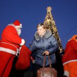 06.12.2019 Kielce. Świąteczna choinka rozbłysła na Rynku / Jarosław Kubalski / Radio Kielce