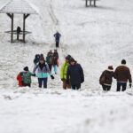 29.12.2019 Turyści na Świętym Krzyżu / Jarosław Kubalski / Radio Kielce