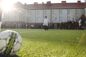 06.12.2019. Chęciny. Otwarcie obiektów sportowych w szkole podstawowej im. Jana Kochanowskiego / Jarosław Kubalski / Radio Kielce