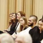 10.12.2019. Kielce. Studenci ze Wschodu otrzymali podczas sesji sejmiku stypendia od marszałka / Jarosław Kubalski / Radio Kielce