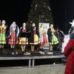 17.12.2019. Końskie. Radio Kielce rozdawało choinki dla słuchaczy / Jarosław Kubalski / Radio Kielce