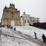29.12.2019 Turyści na Świętym Krzyżu / Jarosław Kubalski / Radio Kielce