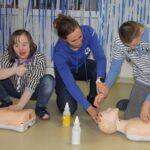 13.12.2019. Kielce. Specjalnego Ośrodka Szkolno - Wychowawczego nr 2. Warsztaty z zakresu udzielania pierwszej pomocy przedmedycznej / Krzysztof Bujnowicz / Radio Kielce