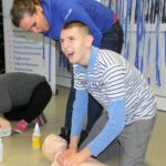 13.12.2019. Kielce. Specjalnego Ośrodka Szkolno - Wychowawczego nr 2. Warsztaty z zakresu udzielania pierwszej pomocy przedmedycznej / Krzysztof Bujnowicz / Radio Kielce