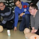 13.12.2019. Kielce. Specjalnego Ośrodka Szkolno - Wychowawczego nr 2. Warsztaty z zakresu udzielania pierwszej pomocy przedmedycznej / Krzysztof Bujnowicz / Radio Kielce
