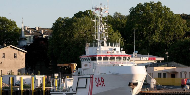 Ustka. Statek Morskiej Służby Poszukiwania i Ratownictwa / Robert Felczak / Radio Kielce