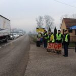 28.11.2019. Sielec Biskupi. Protest przeciwko budowie biogazowni / Marta Gajda / Radio Kielce