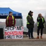 28.11.2019. Sielec Biskupi. Protest przeciwko budowie biogazowni / Marta Gajda / Radio Kielce