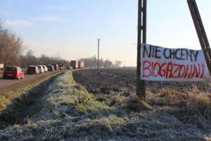 12.12.2019. Sielec Biskupi. Protest mieszkańców przeciw budowie biogazowni / Marta Gajda / Radio Kielce