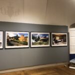 08.12.2019 Sandomierz. Wystawa w Muzeum Okręgowym w Sandomierzu prezentująca zdjęcia Zamku Orawskiego i Orawskiej Kolei Leśnej / Grażyna Szlęzak-Wójcik / Radio Kielce